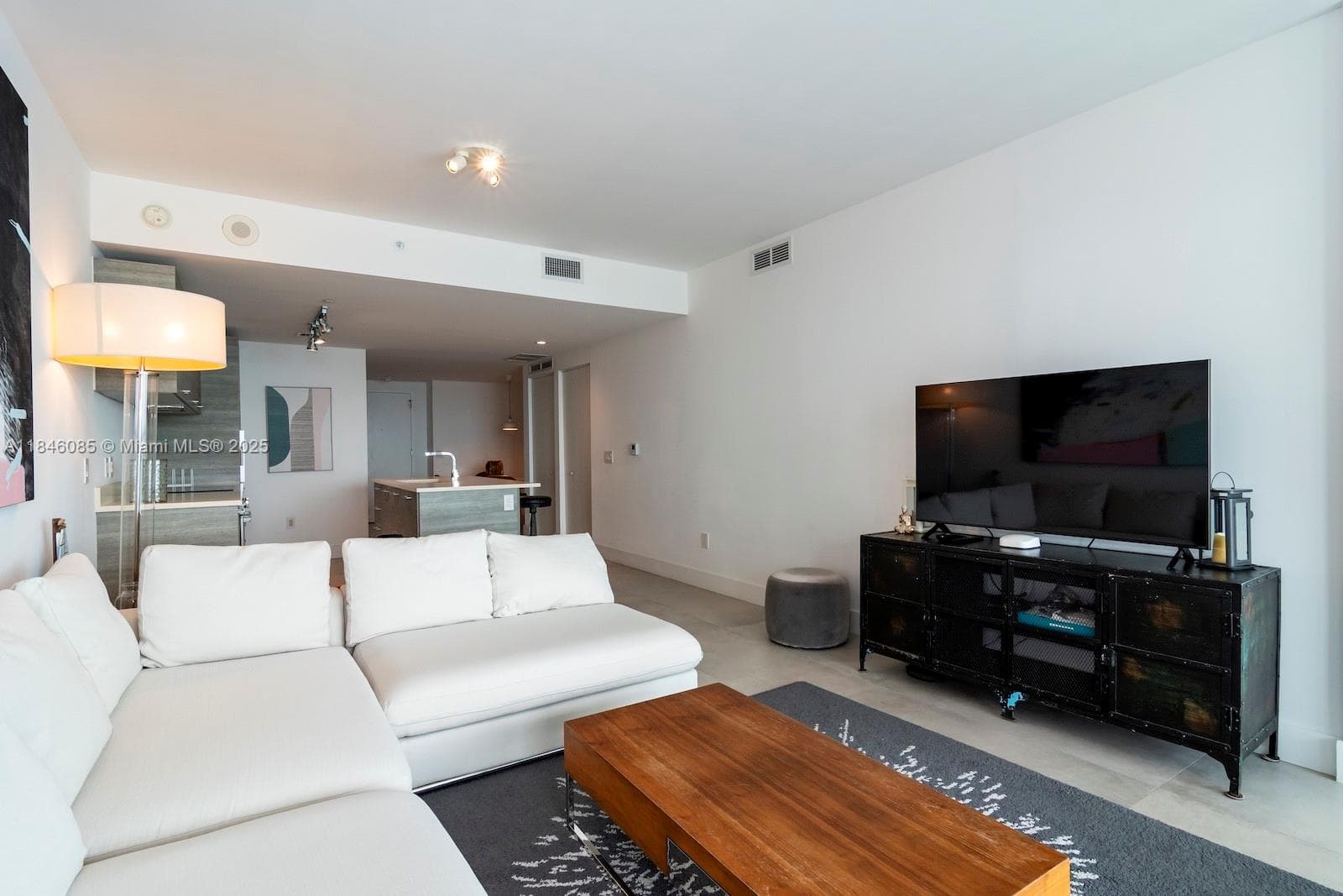 650 NE 32nd St # 4206, Miami FL 33137 — 7