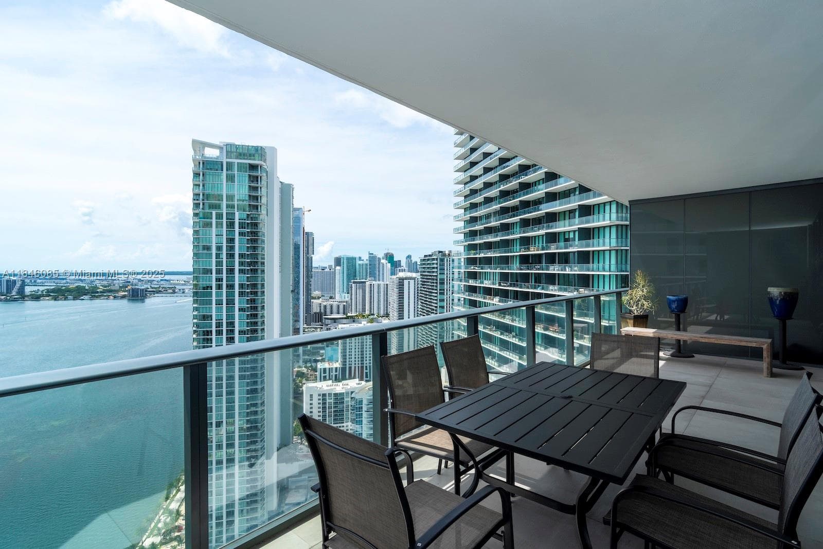 650 NE 32nd St # 4206, Miami FL 33137 — 1