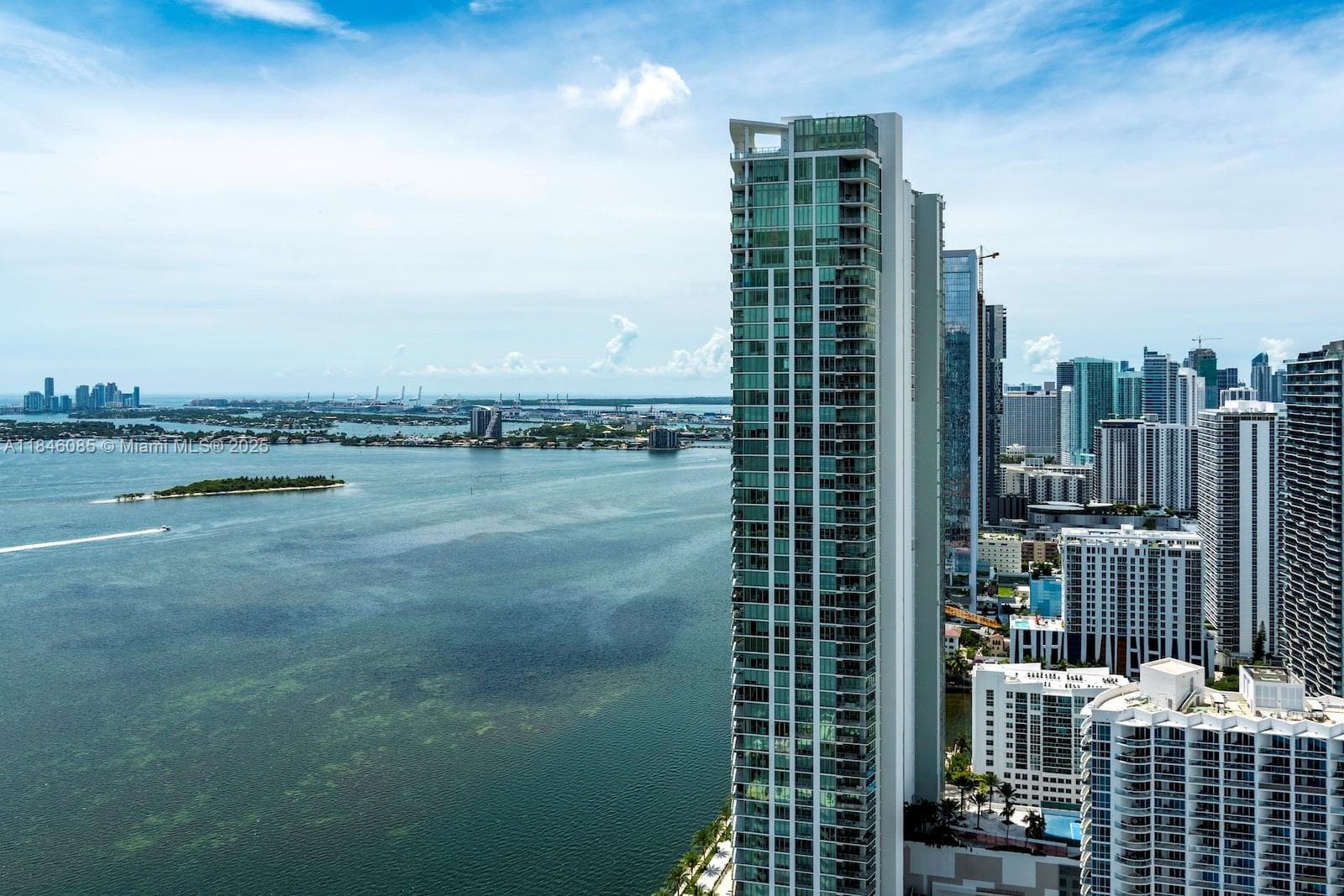 650 NE 32nd St # 4206, Miami FL 33137 — 30