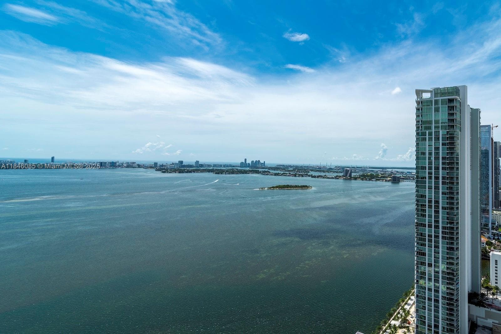 650 NE 32nd St # 4206, Miami FL 33137 — 25