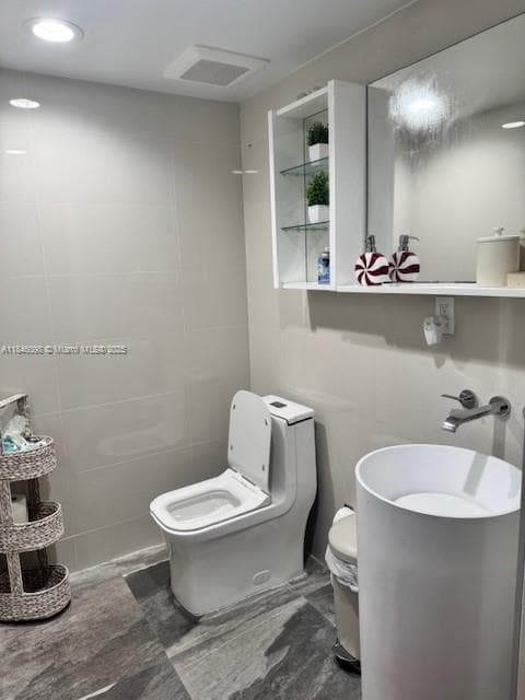 4229 W 7th Ln, Hialeah FL 33012 — 4