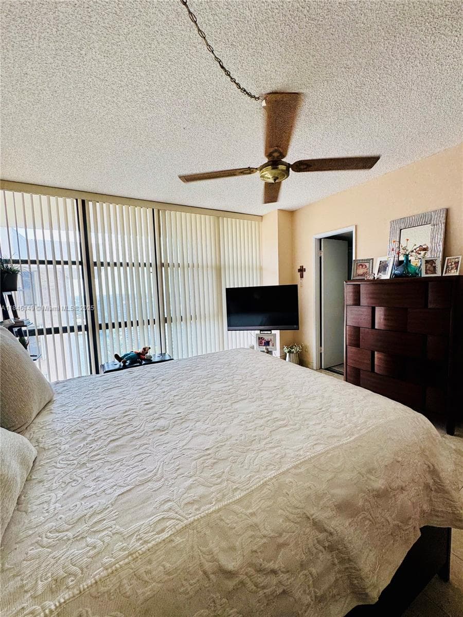 18181 NE 31st Ct, Aventura FL 33160 — 15
