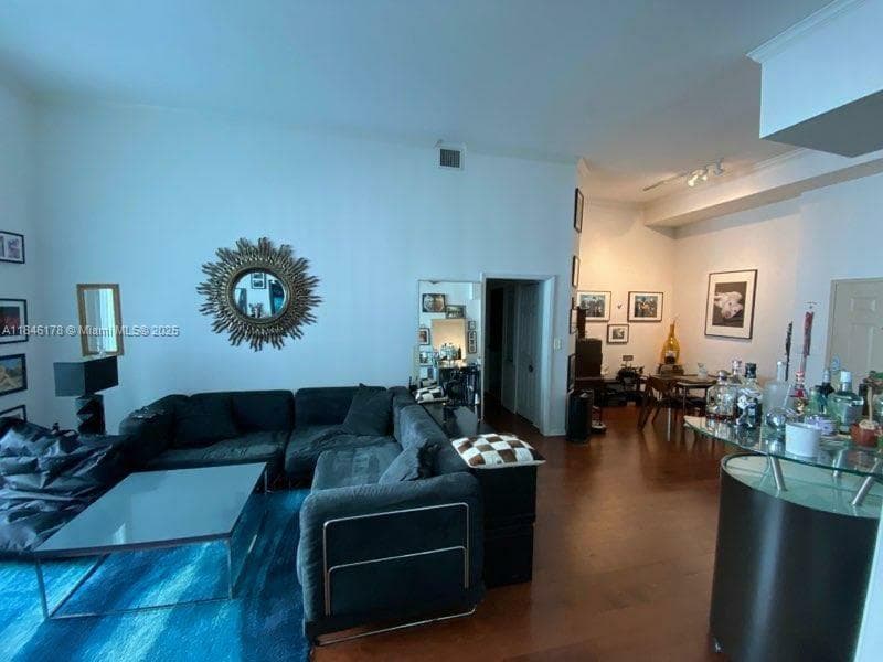 2000 N Bayshore Dr # 122, Miami FL 33137 — 16