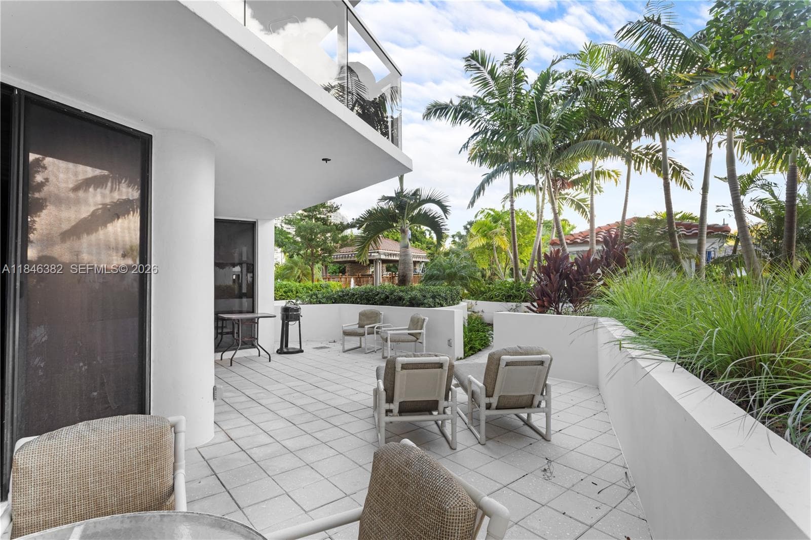 20281 E Country Club Dr # 207, Aventura FL 33180 — 11