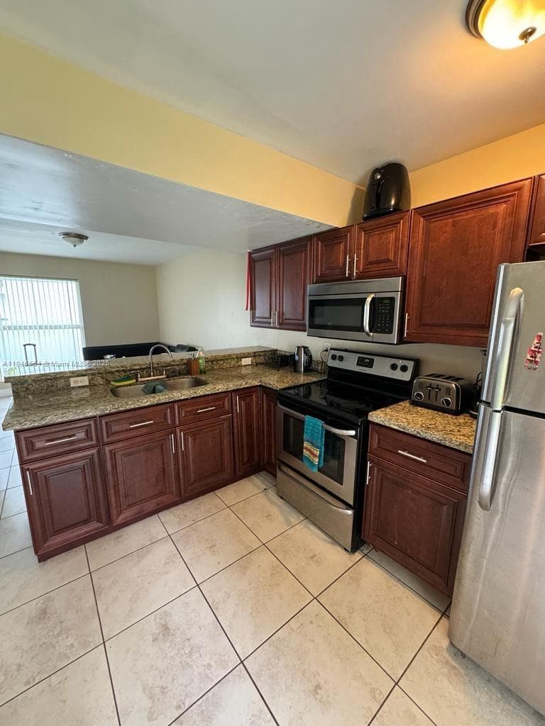 483 NW 19th St # 362, Miami FL 33136 — 12