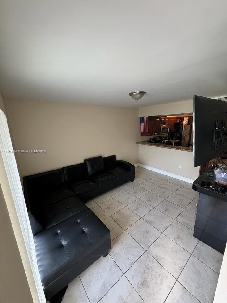 483 NW 19th St # 362, Miami FL 33136 — 7