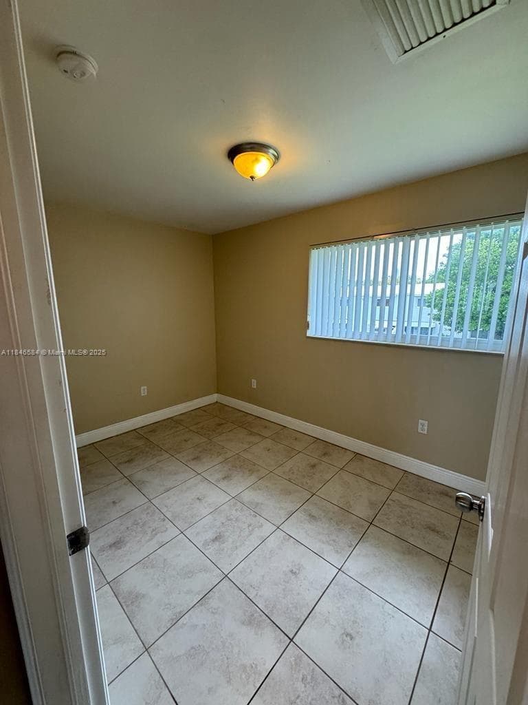 483 NW 19th St # 362, Miami FL 33136 — 15