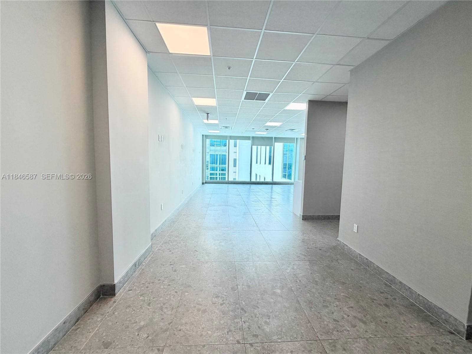 2820 NE 214th St # 1001, Aventura FL 33180 — 12