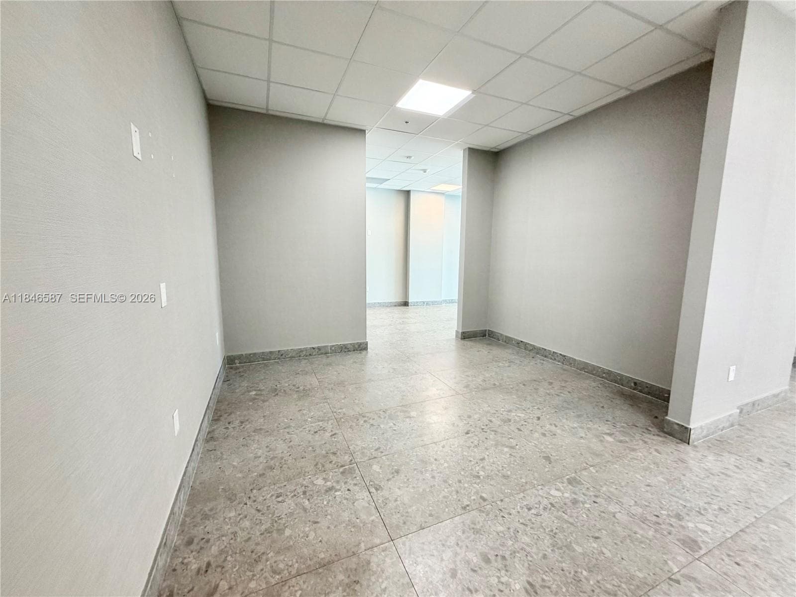 2820 NE 214th St # 1001, Aventura FL 33180 — 10