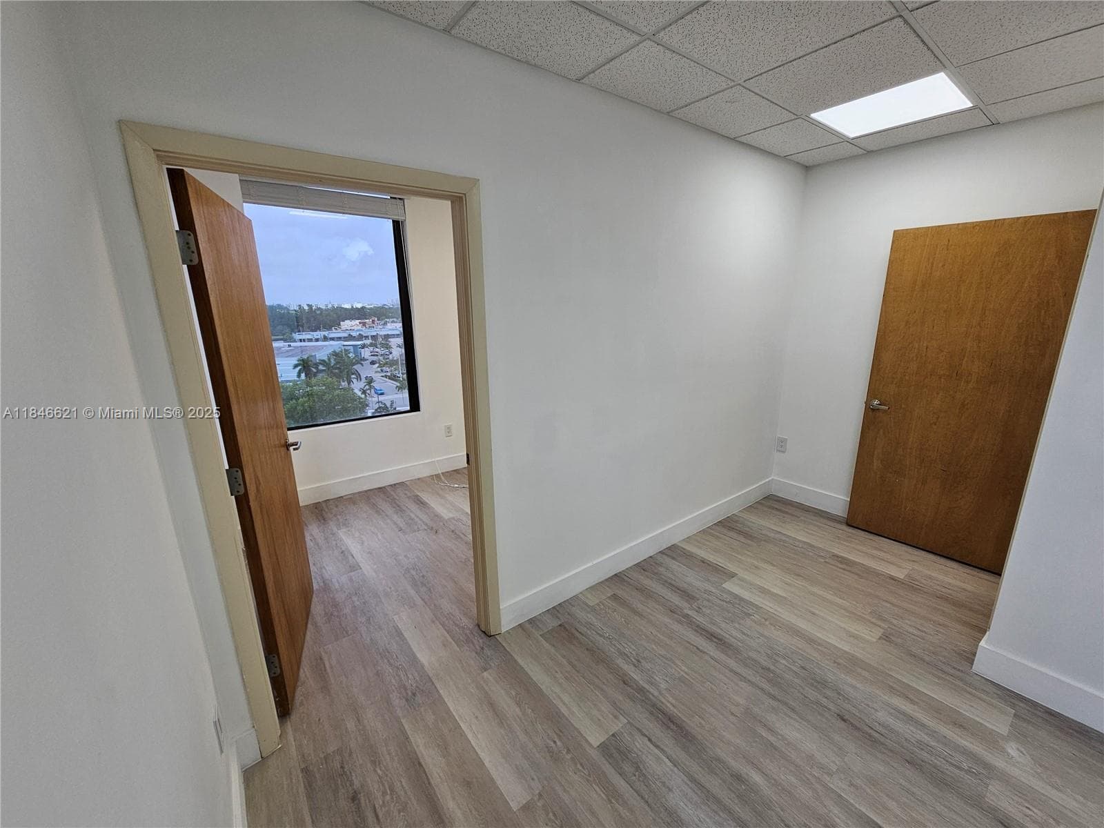 12550 Biscayne Blvd # 11, North Miami FL 33181 — 7