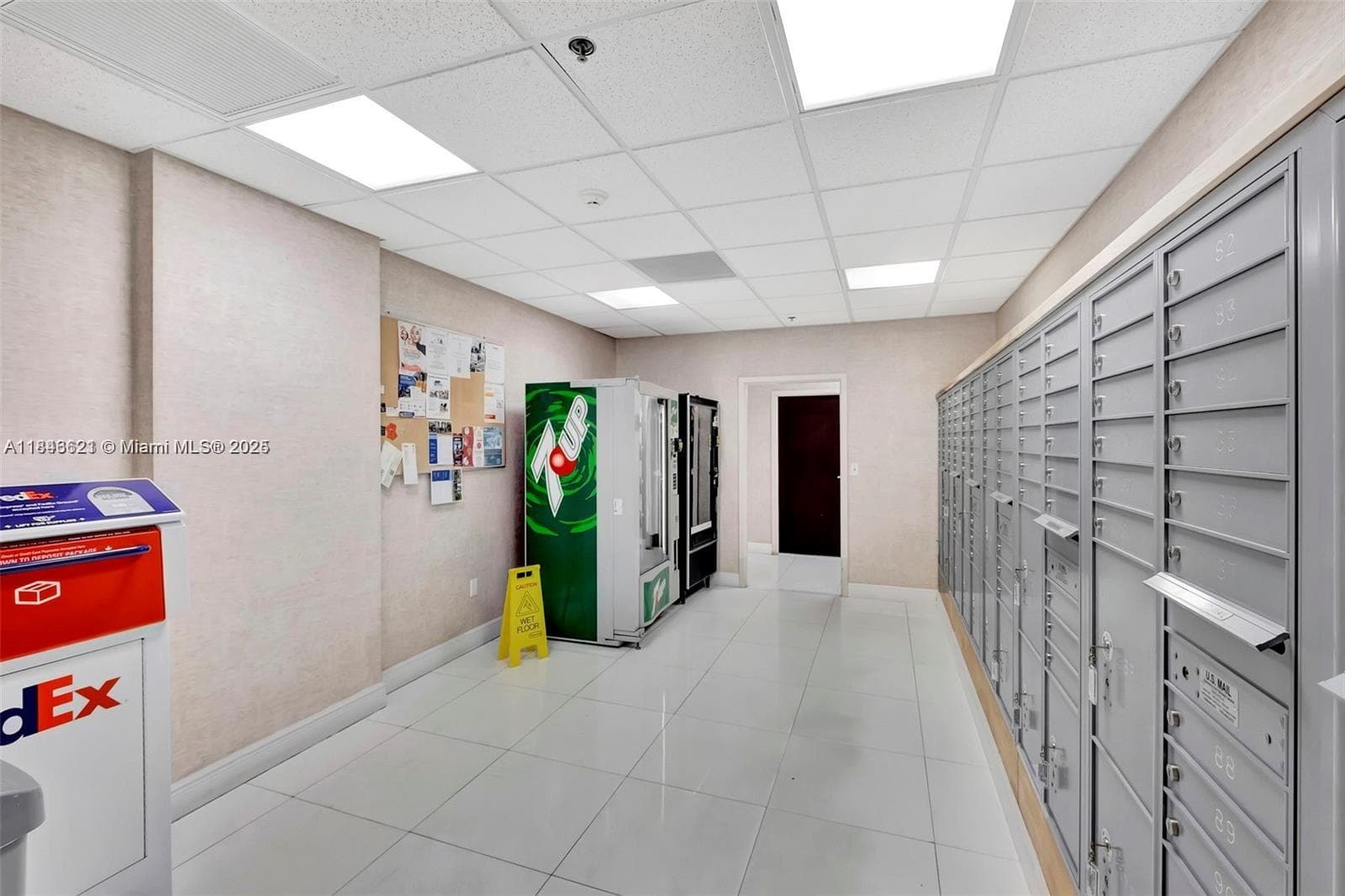 12550 Biscayne Blvd # 11, North Miami FL 33181 — 15