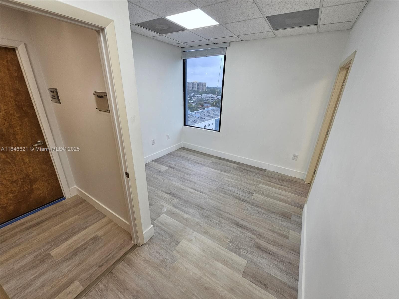 12550 Biscayne Blvd # 11, North Miami FL 33181 — 4