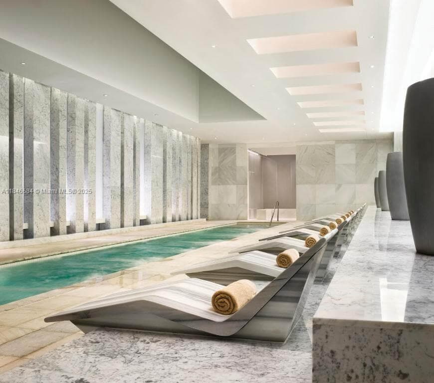 4401 Collins Ave, Miami Beach FL 33140 — 91