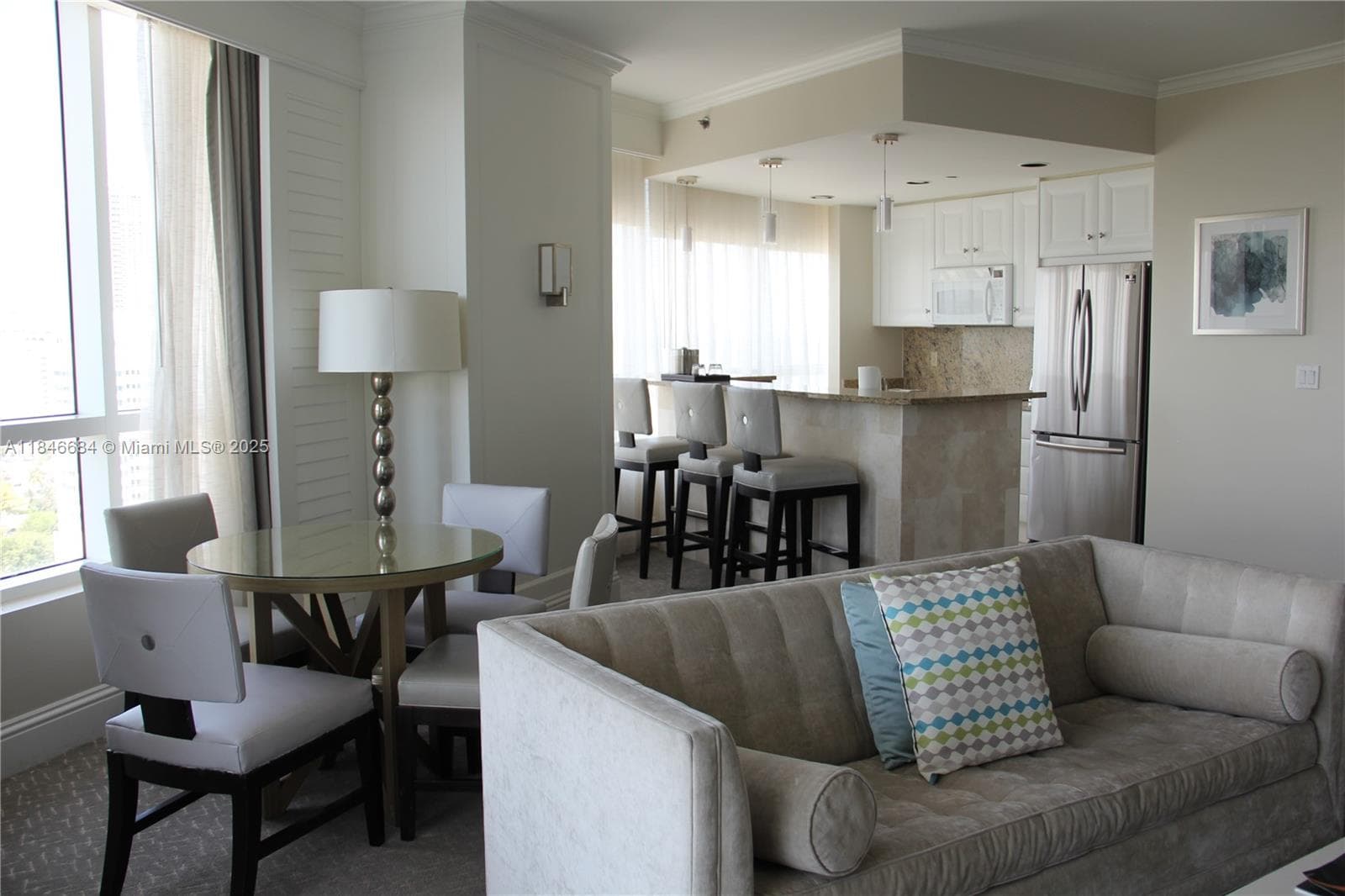 4401 Collins Ave, Miami Beach FL 33140 — 7
