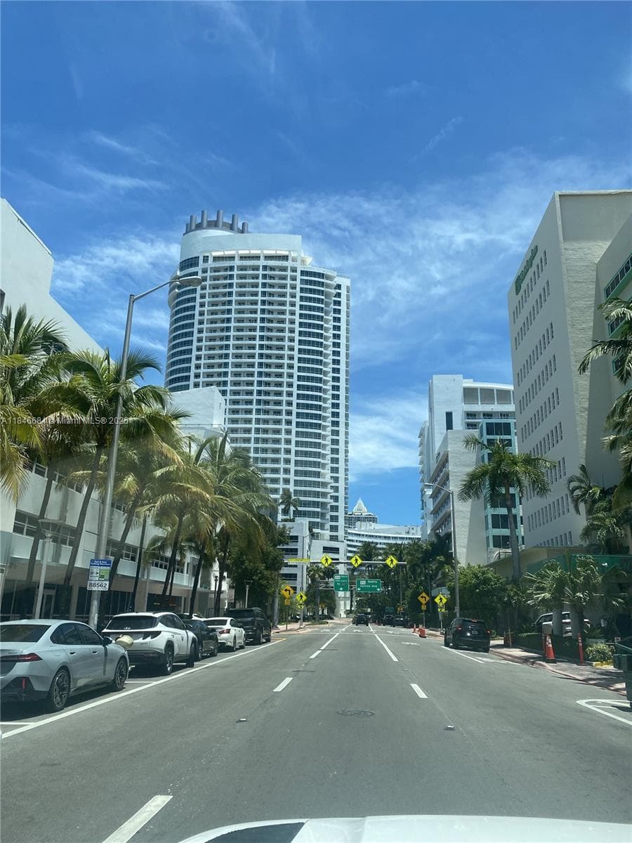 4401 Collins Ave, Miami Beach FL 33140 — 5
