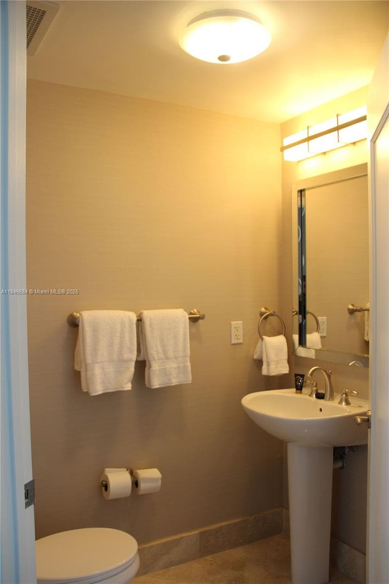 4401 Collins Ave, Miami Beach FL 33140 — 20