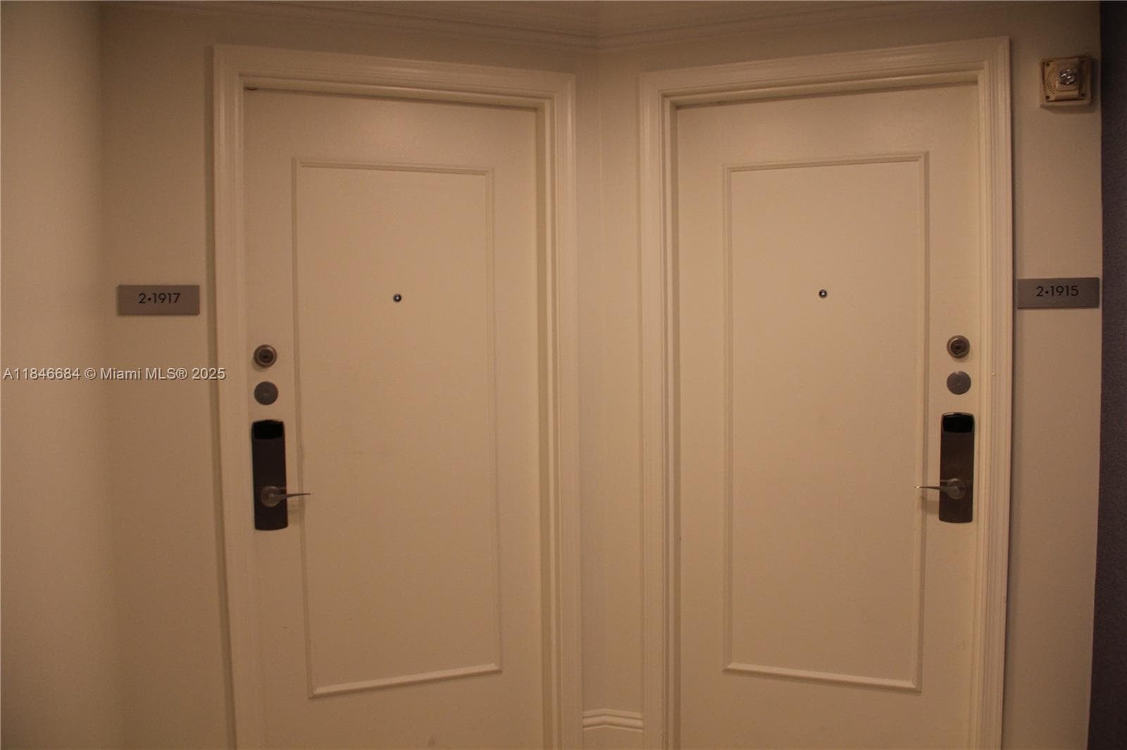4401 Collins Ave, Miami Beach FL 33140 — 38