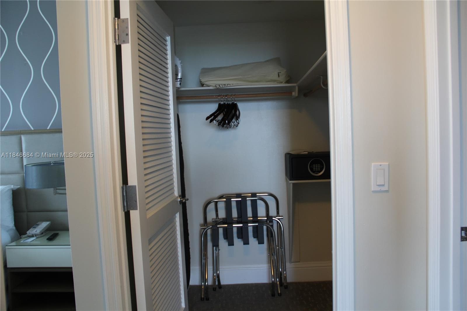 4401 Collins Ave, Miami Beach FL 33140 — 18