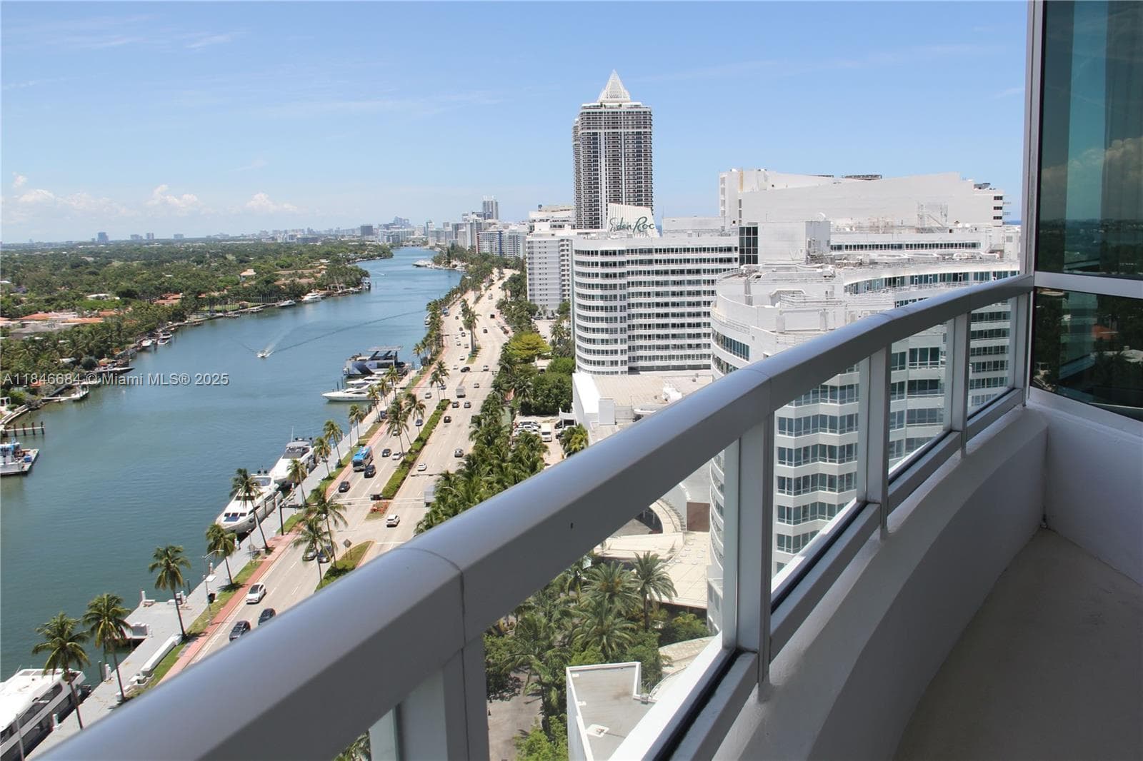 4401 Collins Ave, Miami Beach FL 33140 — 35