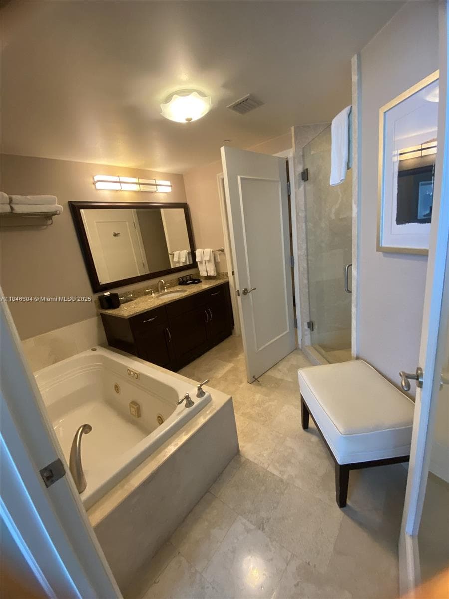 4401 Collins Ave, Miami Beach FL 33140 — 29
