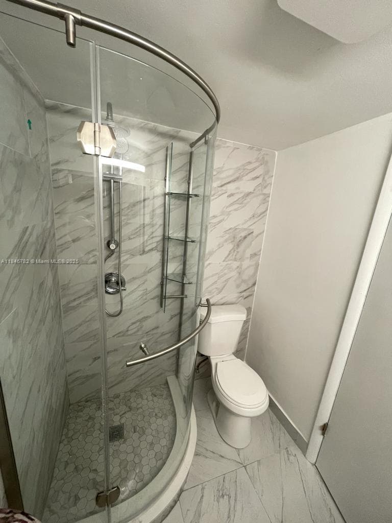 1530 NE 191st St # 145, Miami FL 33179 — 11