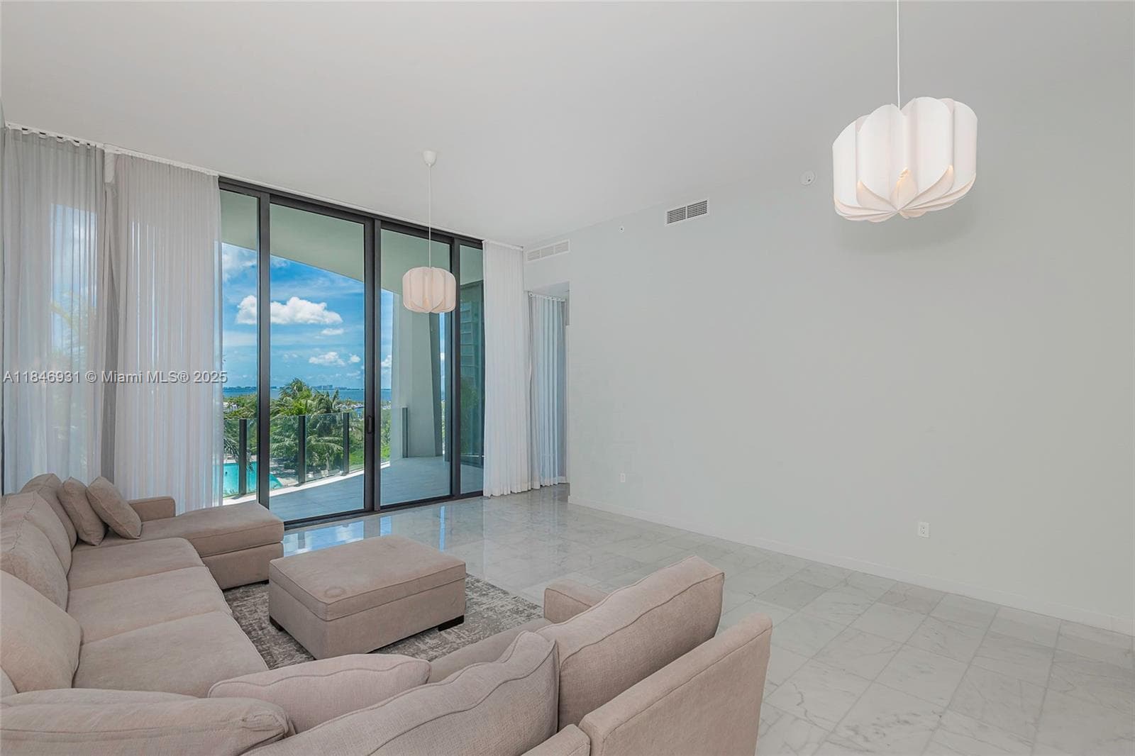 2821 S Bayshore Dr # 7B, Coconut Grove FL 33133 — 2