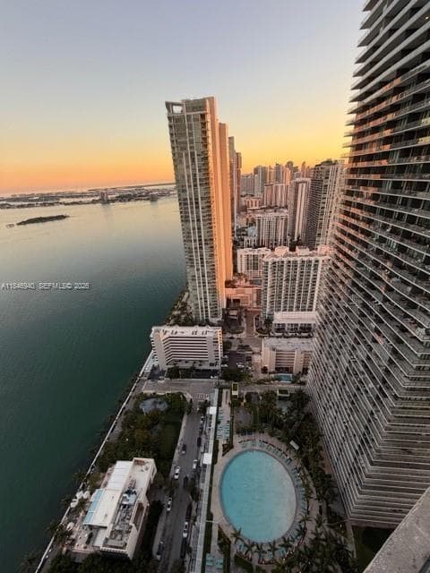650 NE 32nd St # 4406, Miami FL 33137 — 4