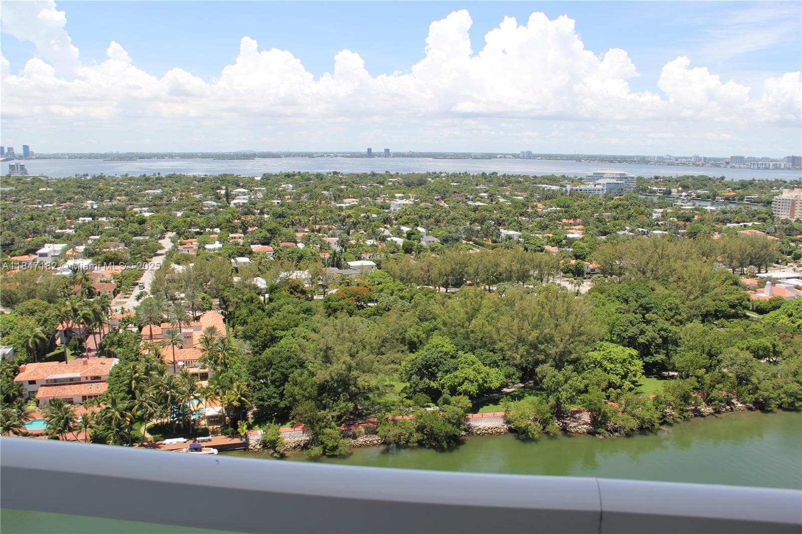 4401 Collins Ave, Miami Beach FL 33140 — 27
