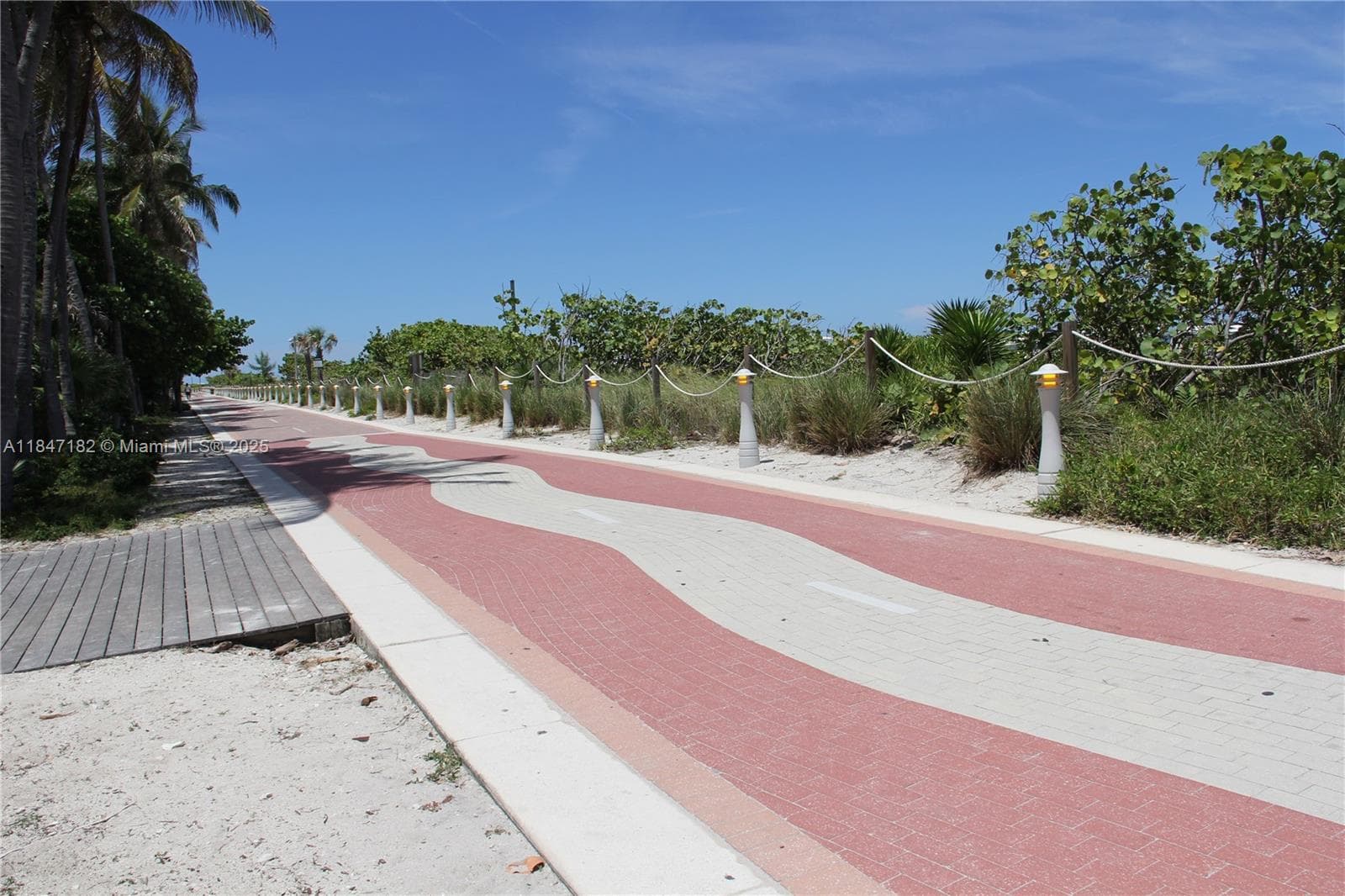 4401 Collins Ave, Miami Beach FL 33140 — 52