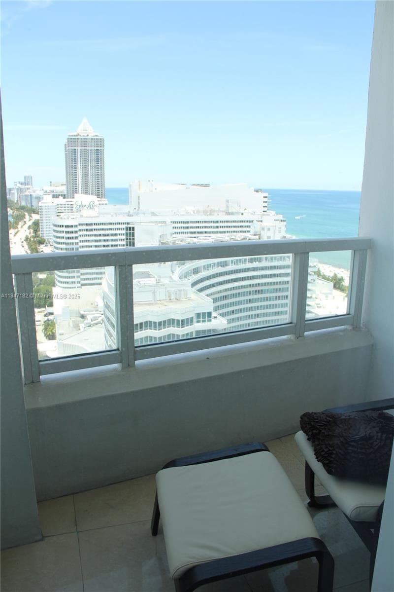 4401 Collins Ave, Miami Beach FL 33140 — 16