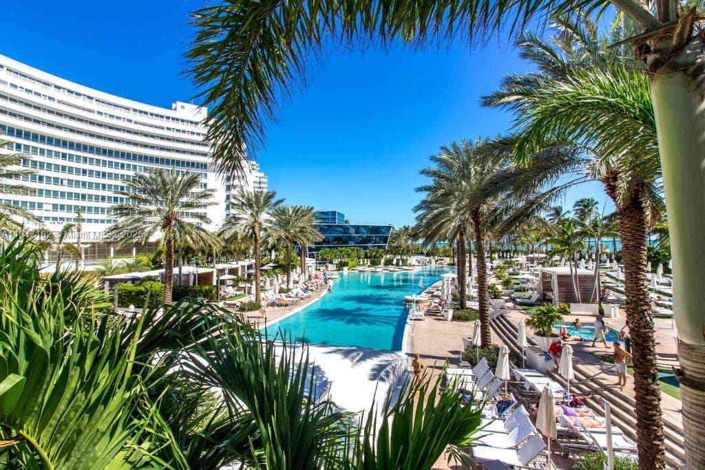 4401 Collins Ave, Miami Beach FL 33140 — 57
