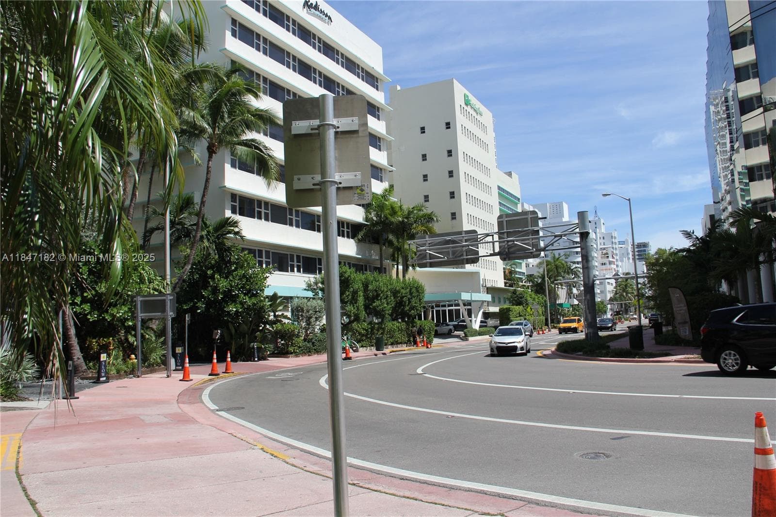 4401 Collins Ave, Miami Beach FL 33140 — 96