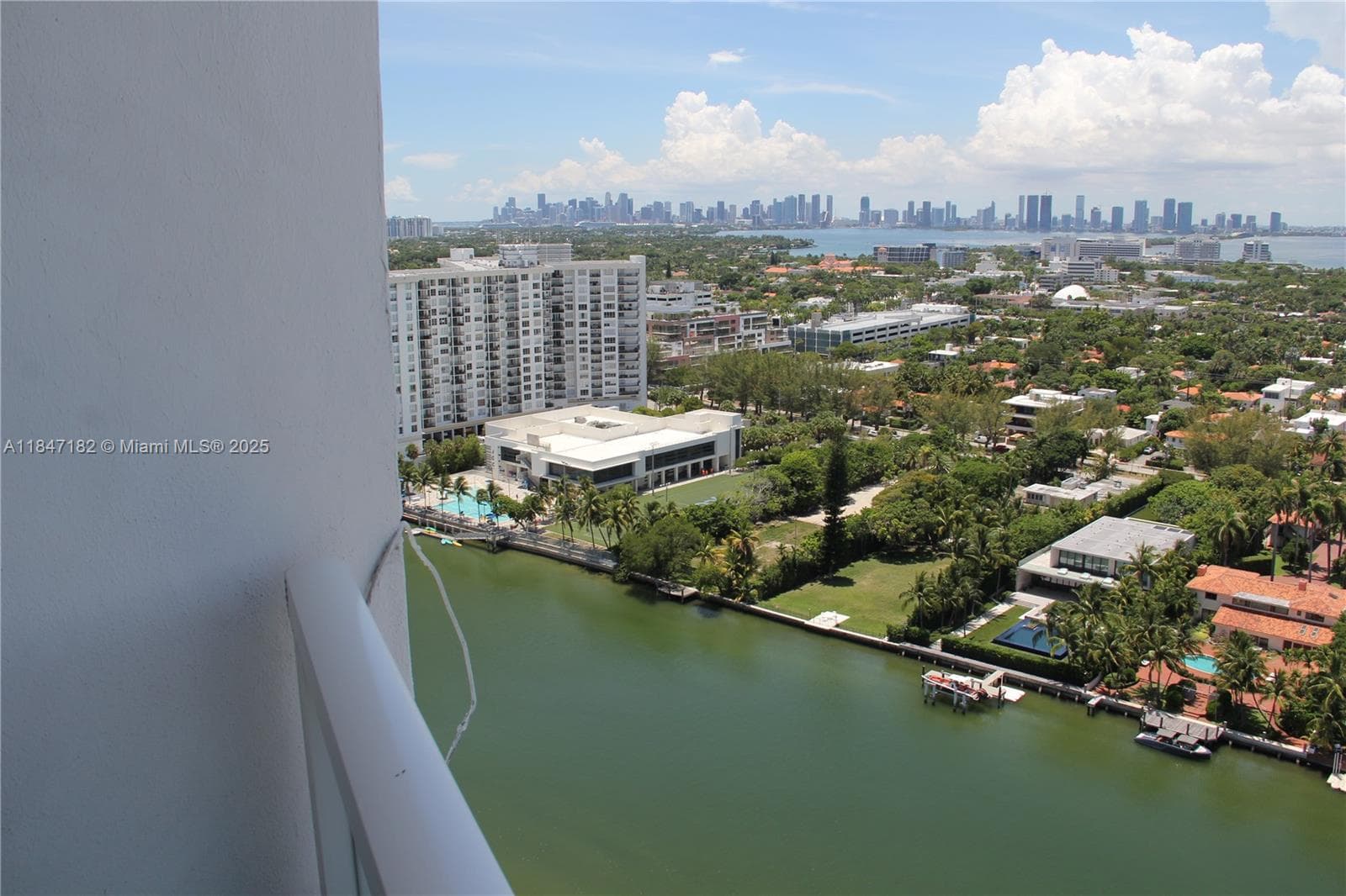 4401 Collins Ave, Miami Beach FL 33140 — 28