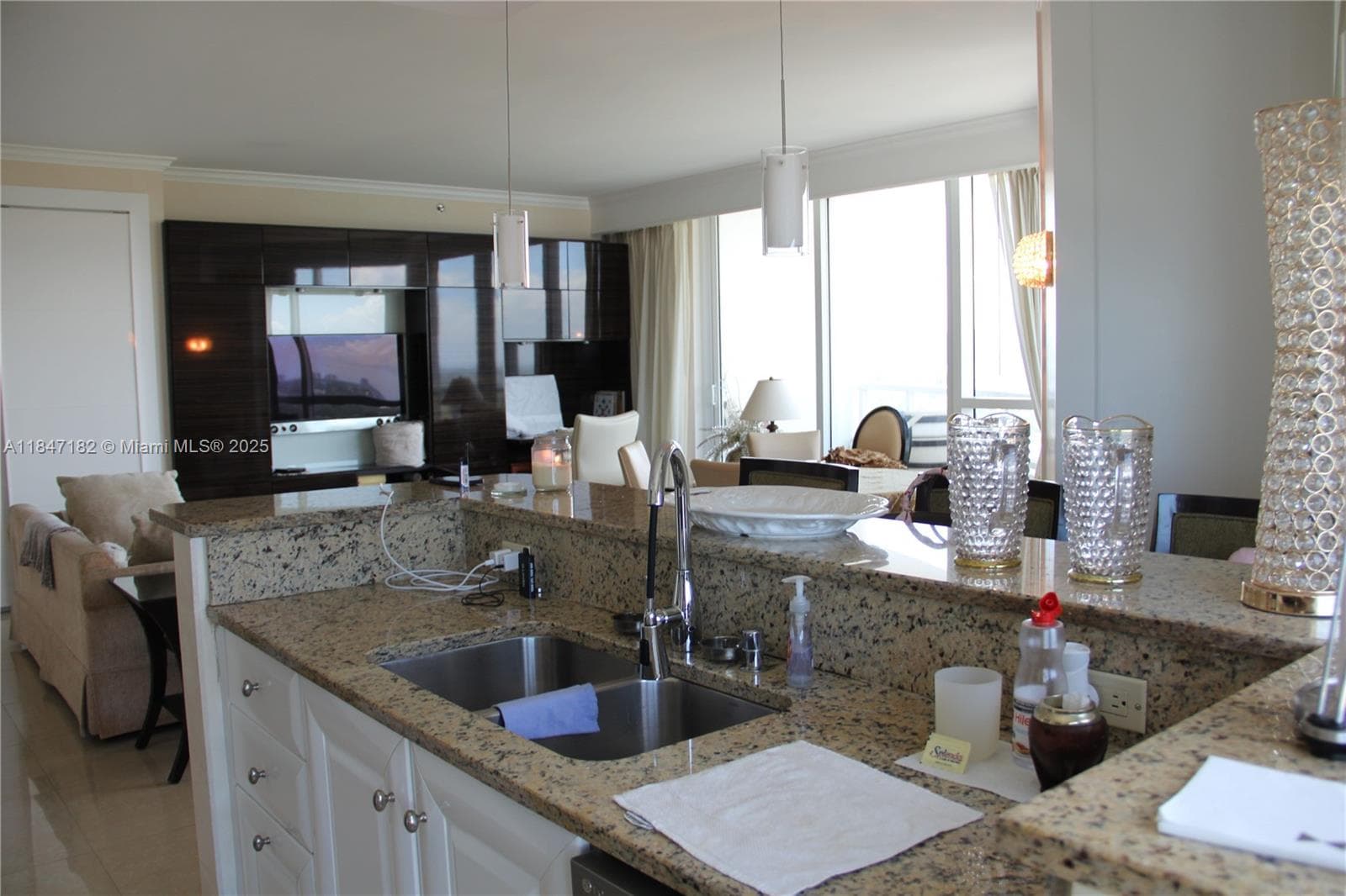 4401 Collins Ave, Miami Beach FL 33140 — 9