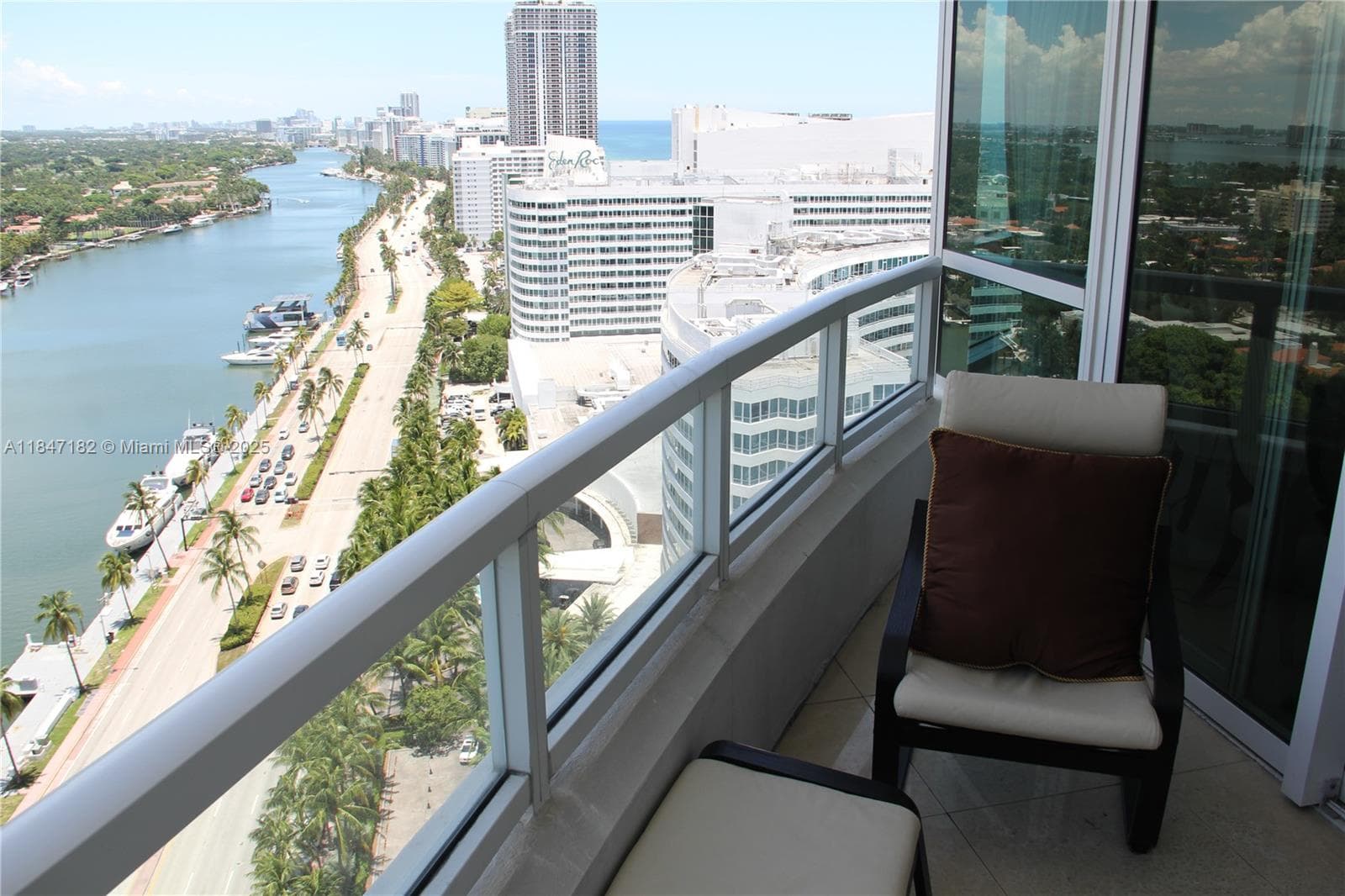 4401 Collins Ave, Miami Beach FL 33140 — 24