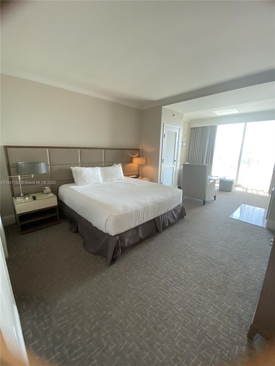 4401 Collins Ave, Miami Beach FL 33140 — 38