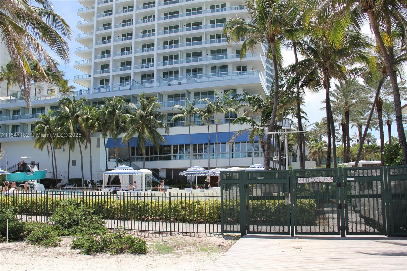 4401 Collins Ave, Miami Beach FL 33140 — 51
