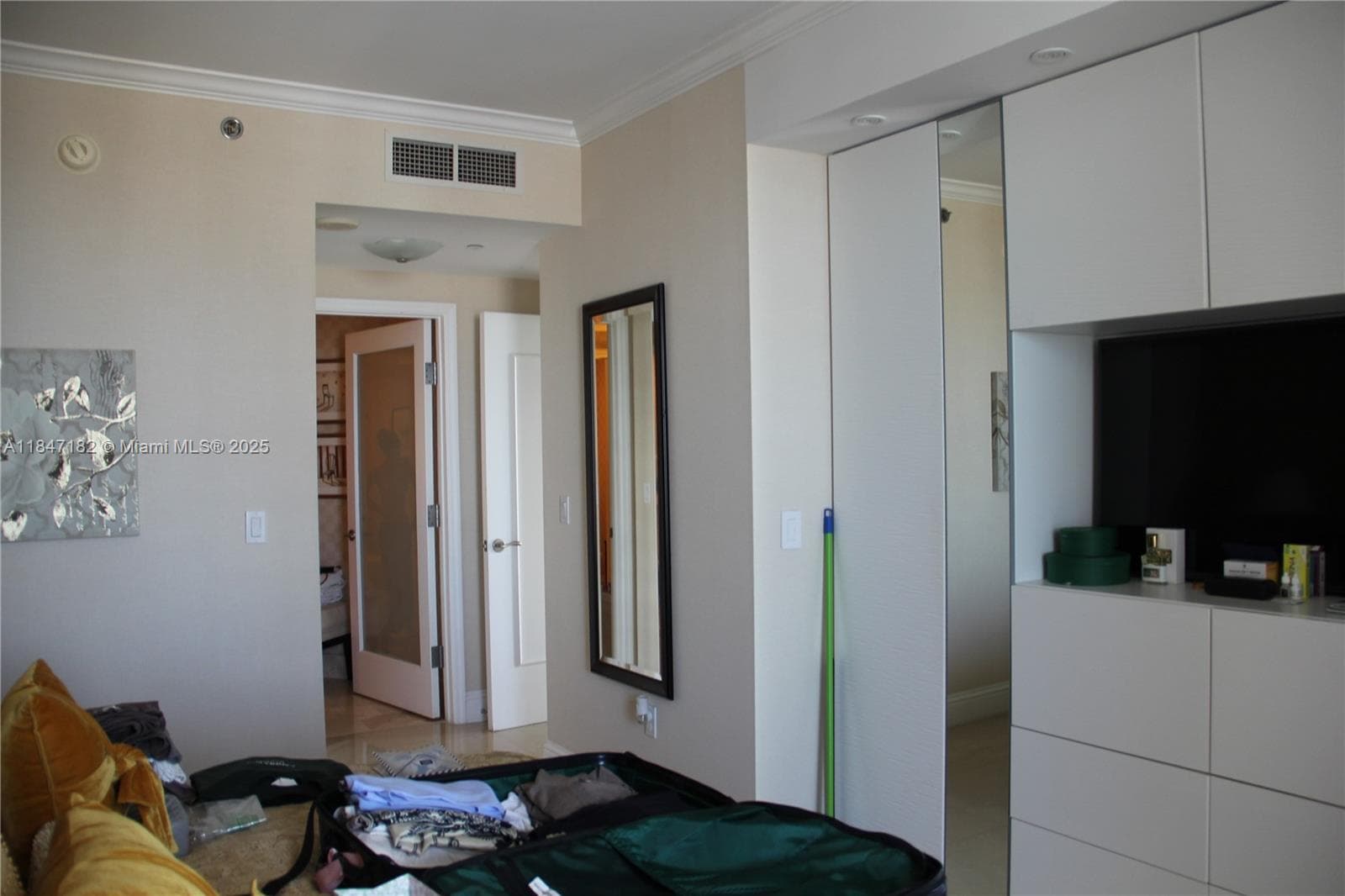 4401 Collins Ave, Miami Beach FL 33140 — 15