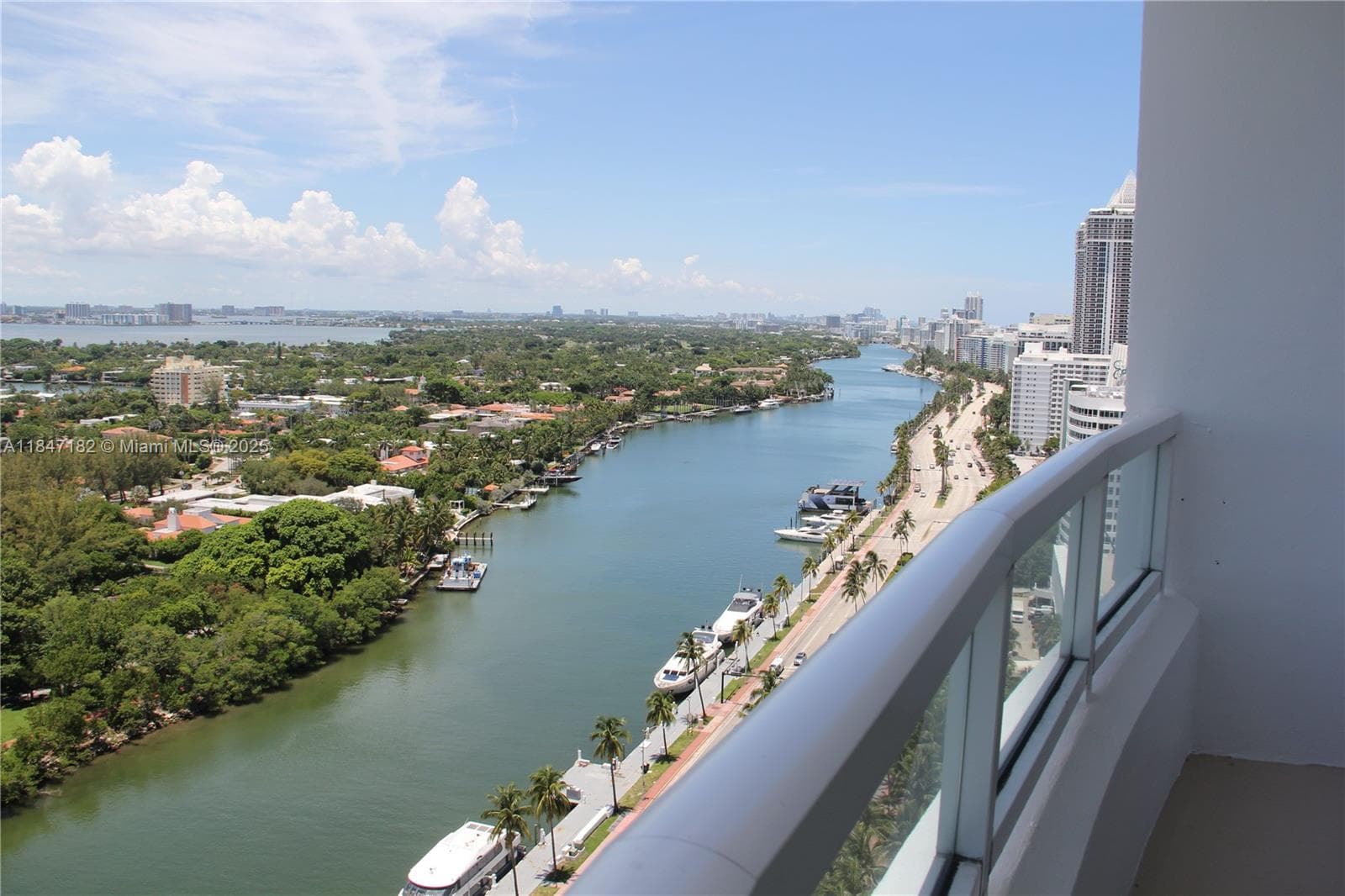 4401 Collins Ave, Miami Beach FL 33140 — 40