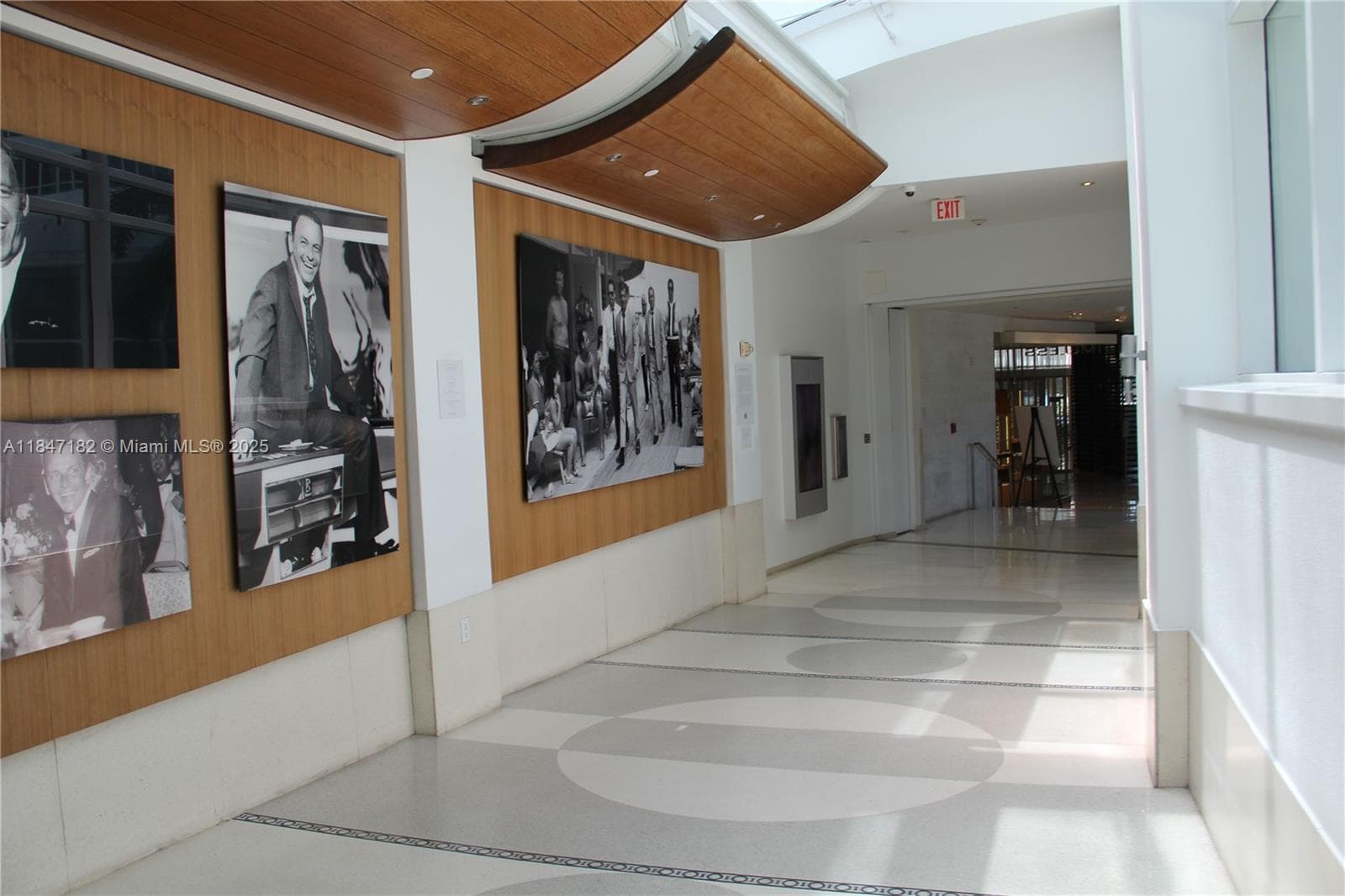 4401 Collins Ave, Miami Beach FL 33140 — 68