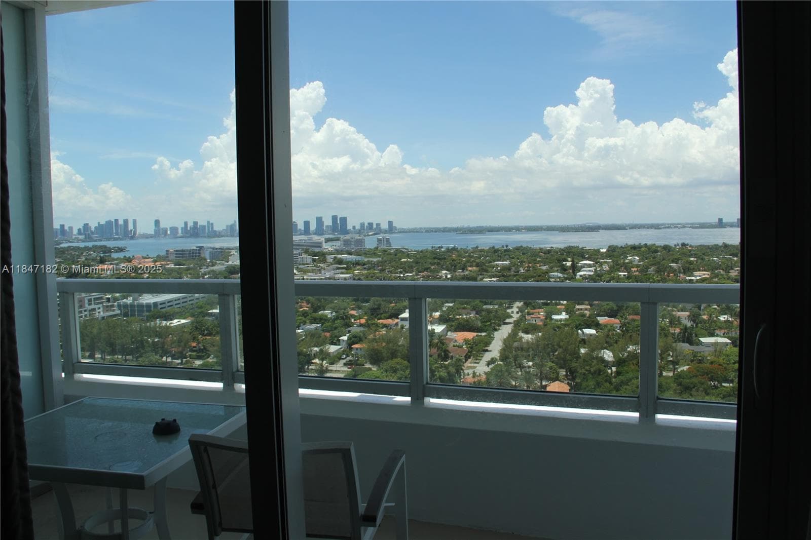 4401 Collins Ave, Miami Beach FL 33140 — 39