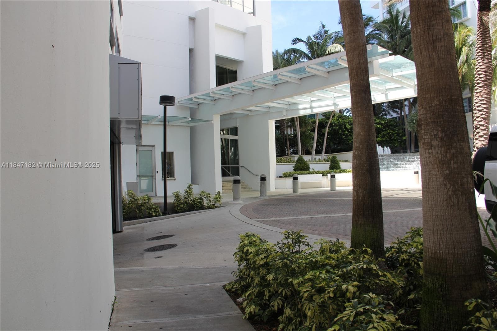 4401 Collins Ave, Miami Beach FL 33140 — 97