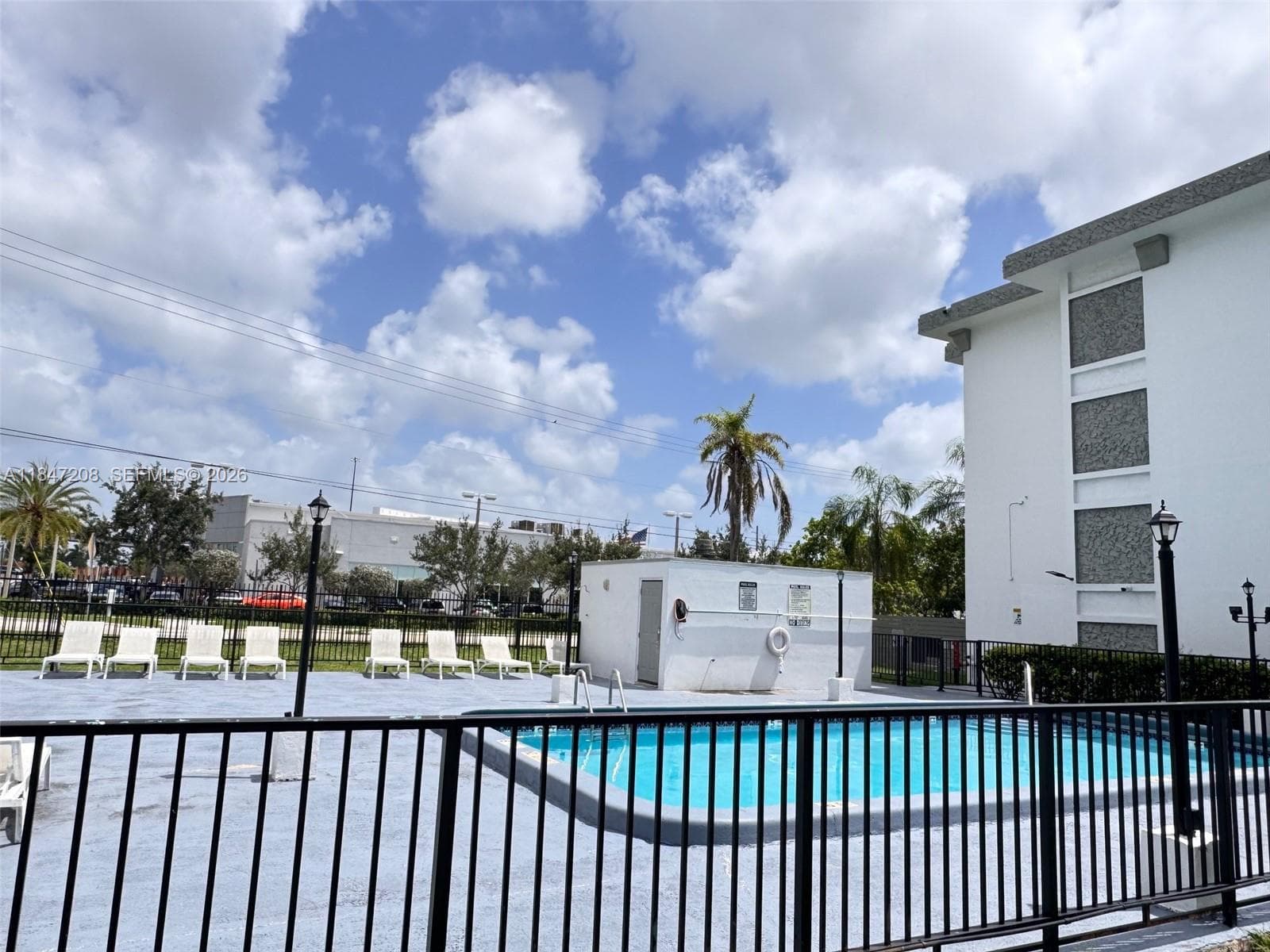16450 NW 2nd Ave # 207, Miami FL 33169 — 17