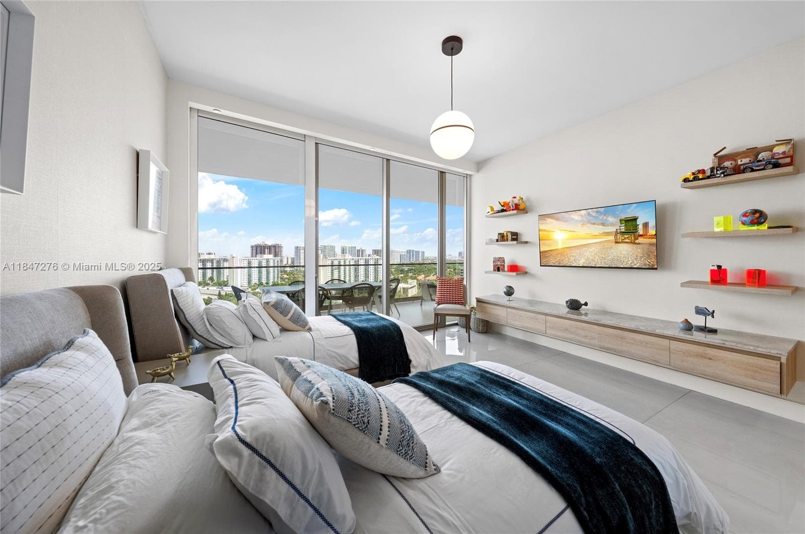 18975 E Collins Ave # 1403, Sunny Isles Beach FL 33160 — 33