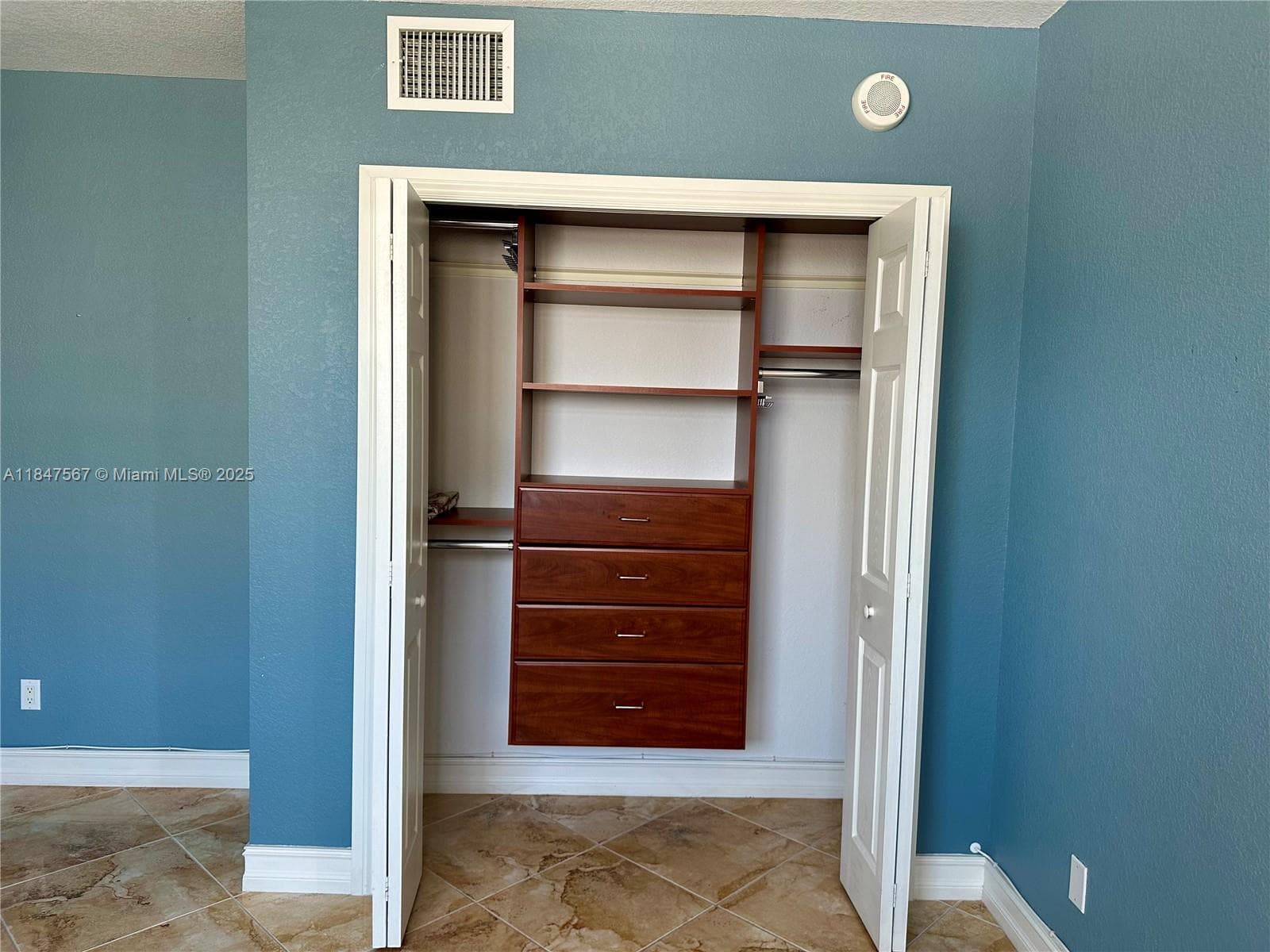 19380 Collins Ave # 802, Sunny Isles Beach FL 33160 — 24