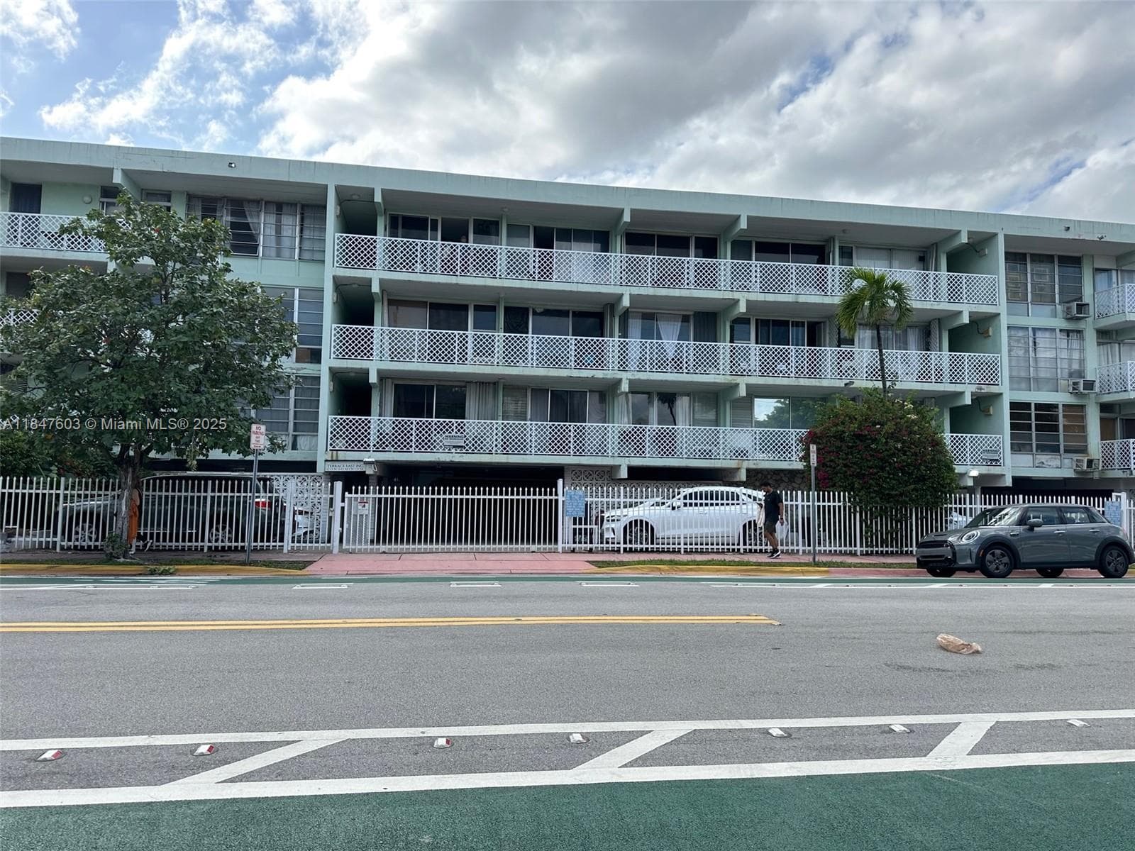 1400 Pennsylvania Ave # 33, Miami Beach FL 33139 — 1