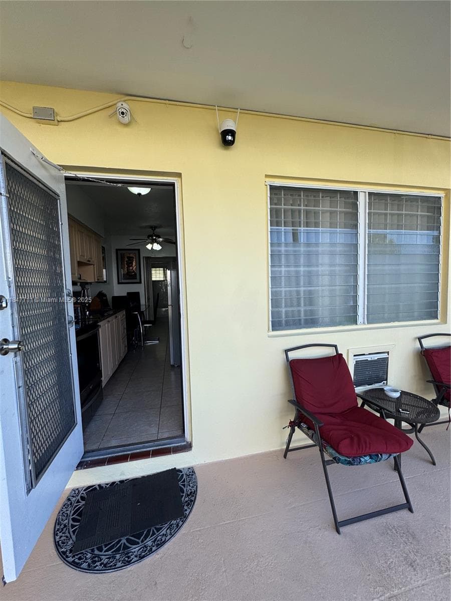 71 NW 76th St # 5, Miami FL 33150 — 16