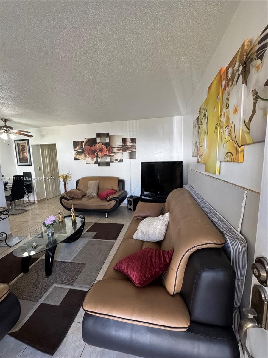 71 NW 76th St # 5, Miami FL 33150 — 8