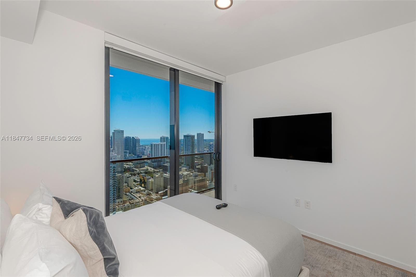 398 NE 5th St # 4417, Miami FL 33132 — 23