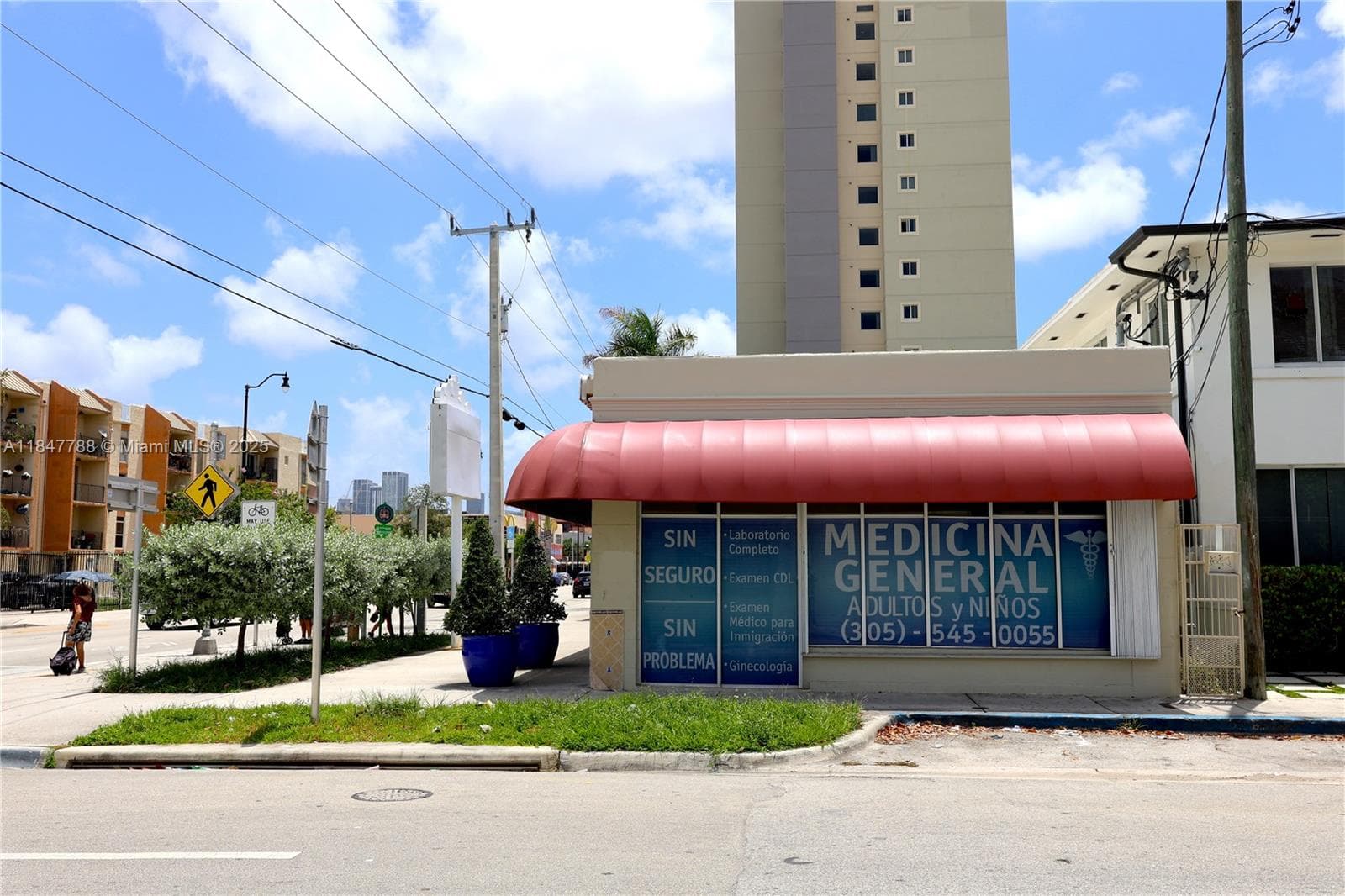 1058 SW 1st St, Miami FL 33130 — 2